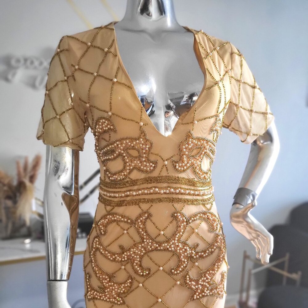 *** PLT Embellished Cream Plunge Bodycon Mini Dress Sz 6***